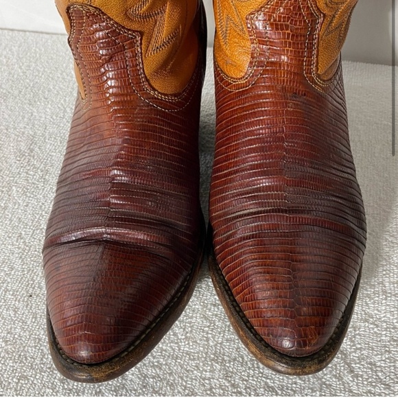 Vintage Leather Western Cowboy Boots With Vibram Soles 8.5 - Picture 12 of 16